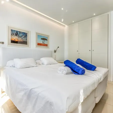 Carvajal Luxury In First Line *